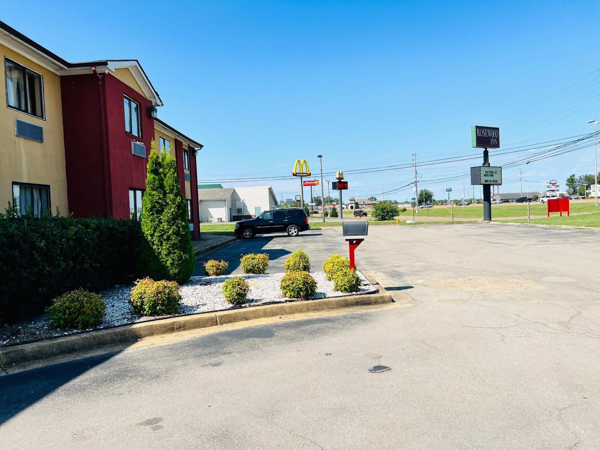 Rosewood Inn By Oyo Union City I-69 Exterior photo
